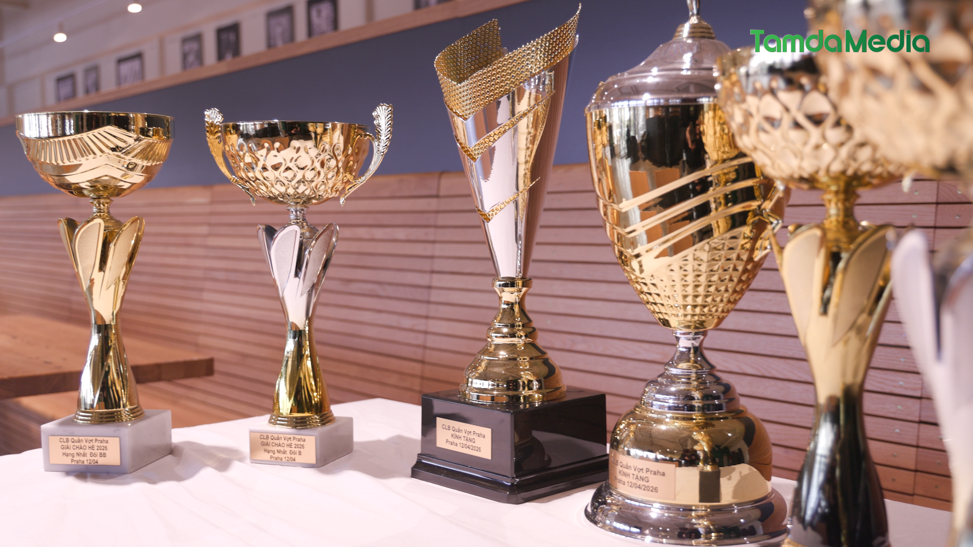 Sequence 17.00_23_29_23.Still012.bmp