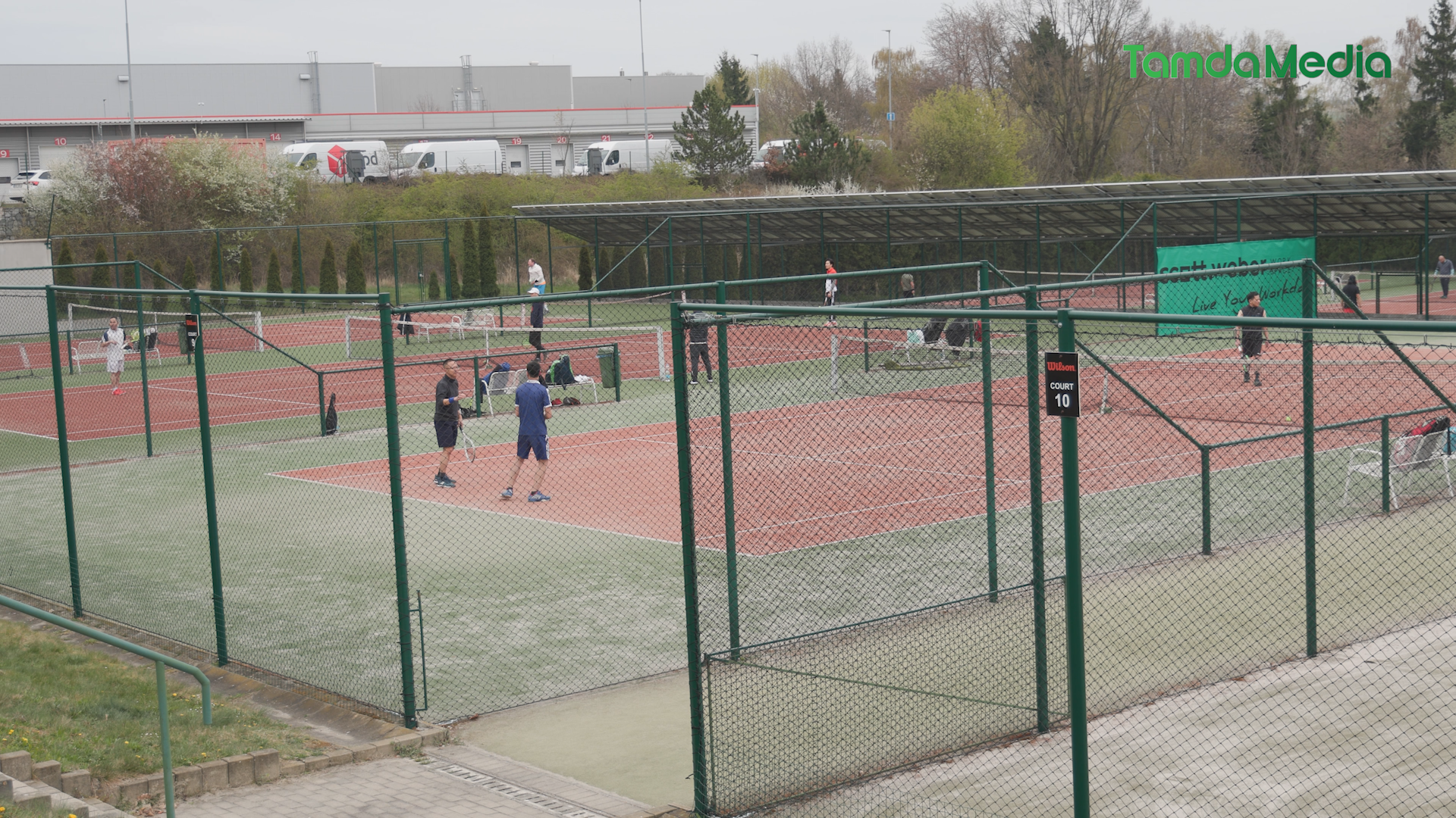 Sequence 17.00_24_23_13.Still014.bmp