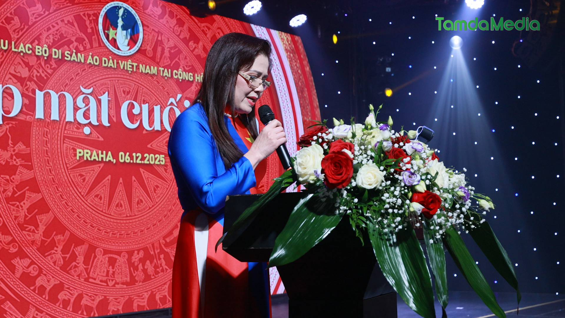 Sequence 17.00_59_13_20.Still004.bmp