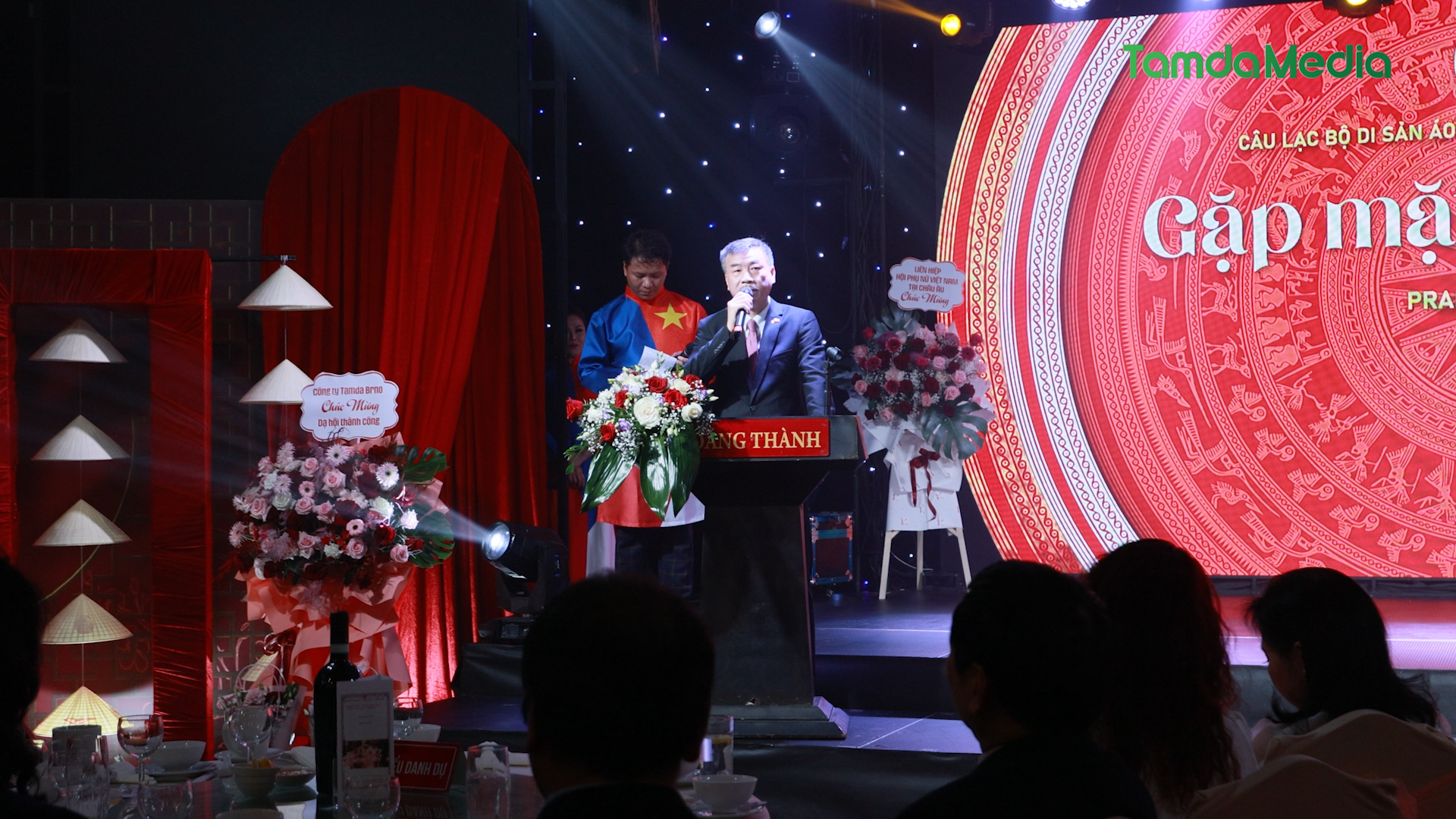 Sequence 17.01_00_18_25.Still005.bmp