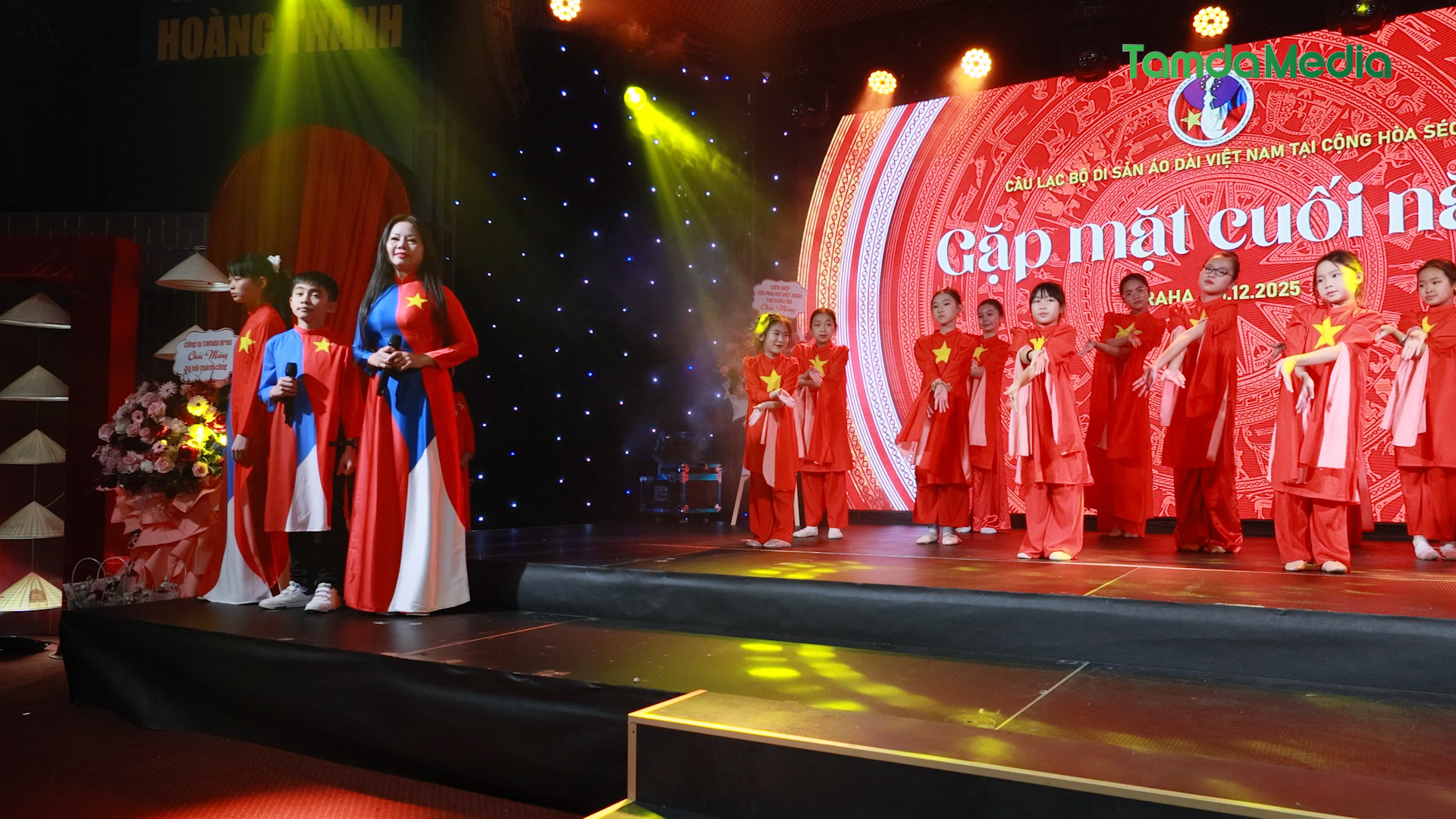 Sequence 17.01_02_56_19.Still012.bmp