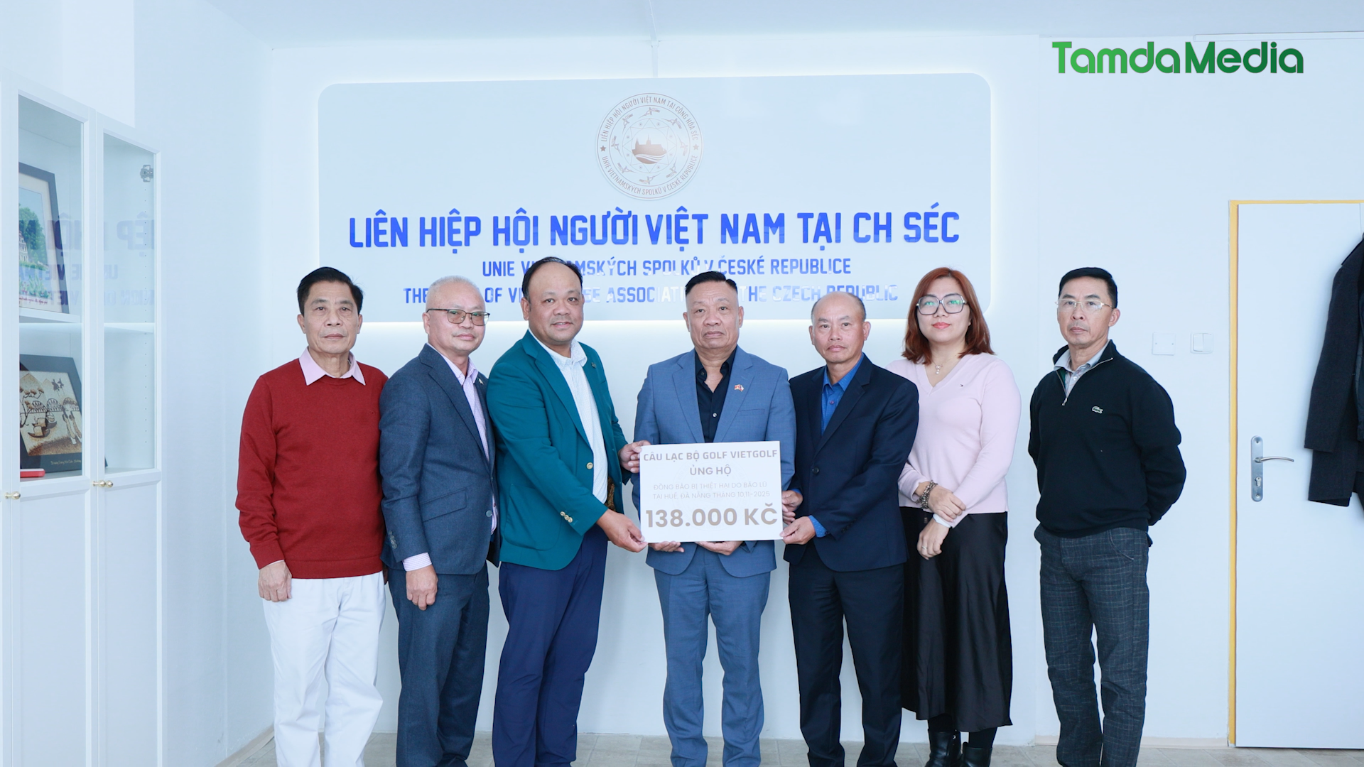 Sequence 18.00_01_13_20.Still004.bmp