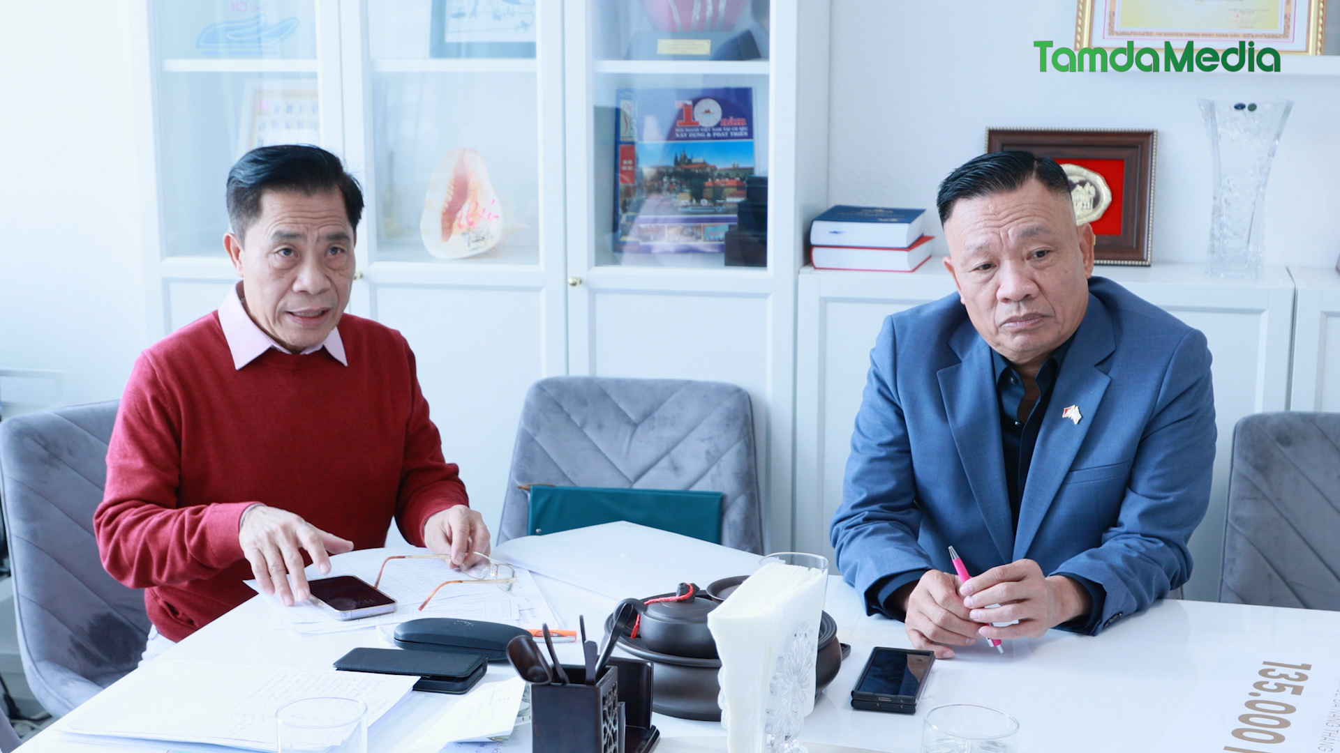 Sequence 18.00_01_47_11.Still005.bmp