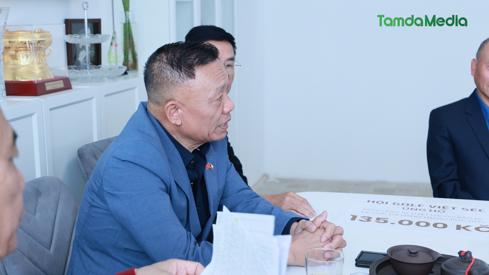 Sequence 18.00_02_45_29.Still007.bmp