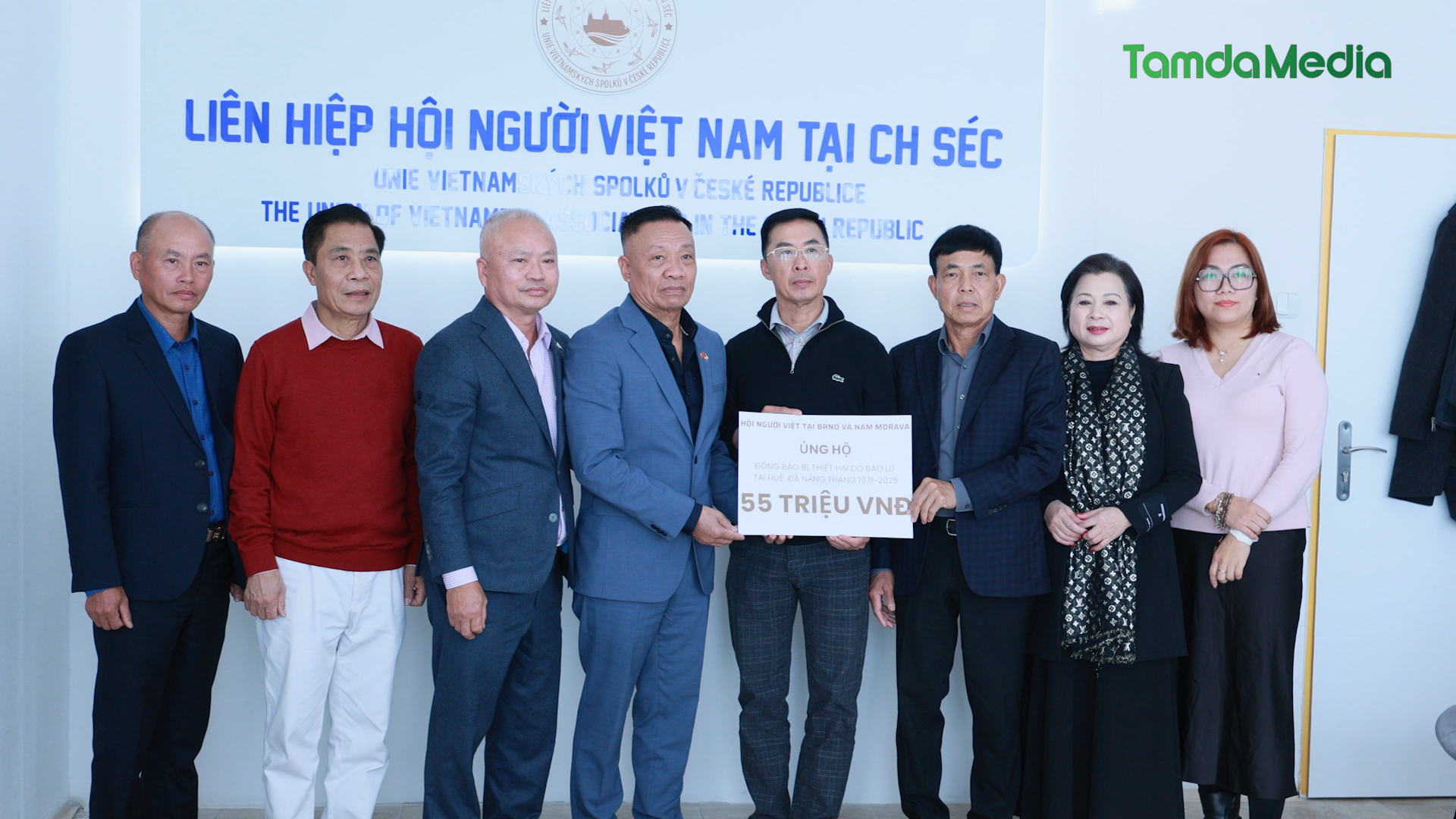 Sequence 18.00_03_29_00.Still009.bmp