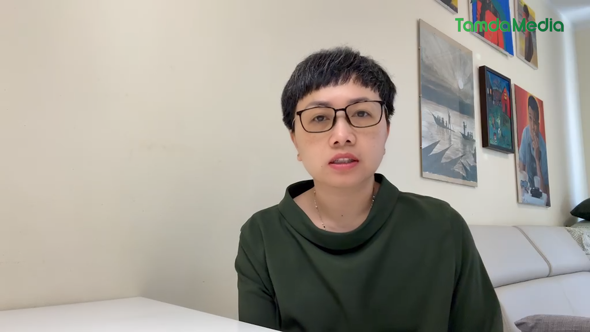 Sequence 18.00_29_35_22.Still007.bmp