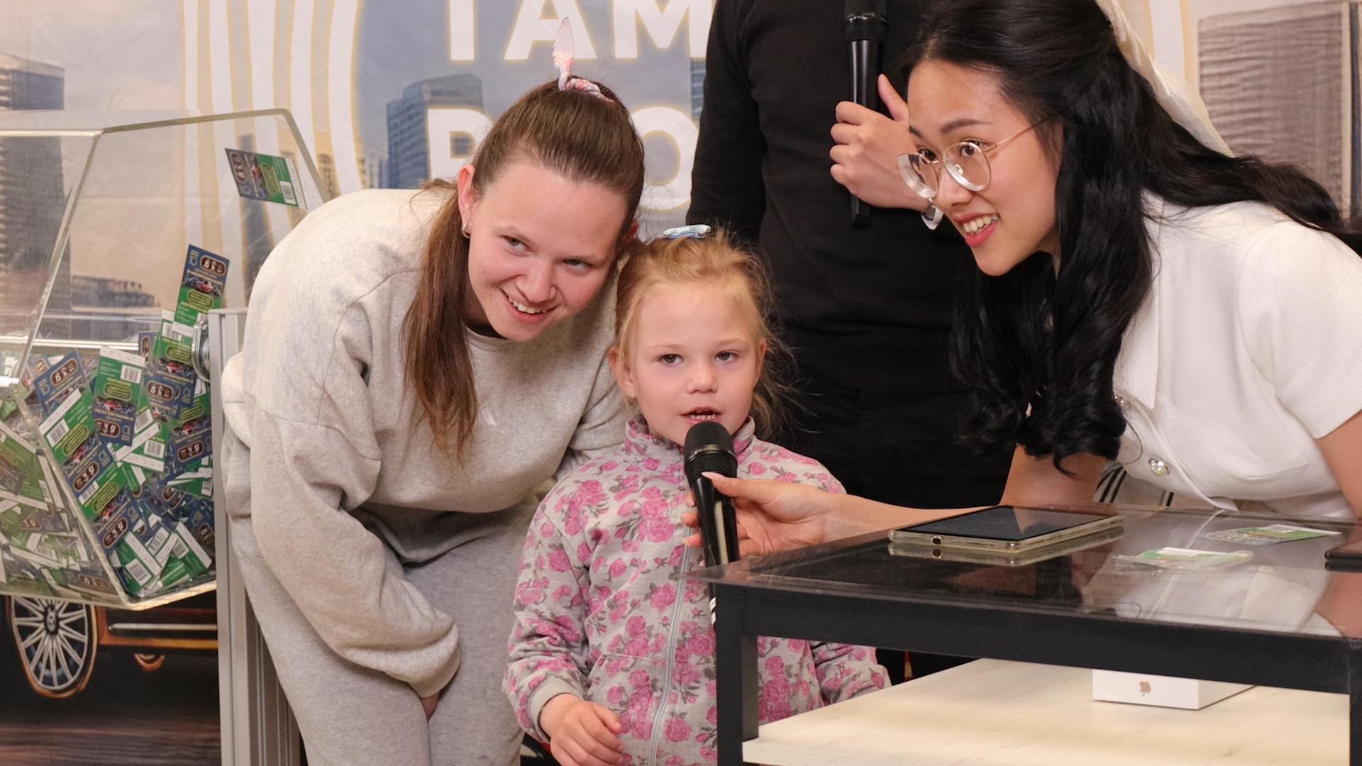 Sequence 19.00_15_31_16.Still003.bmp