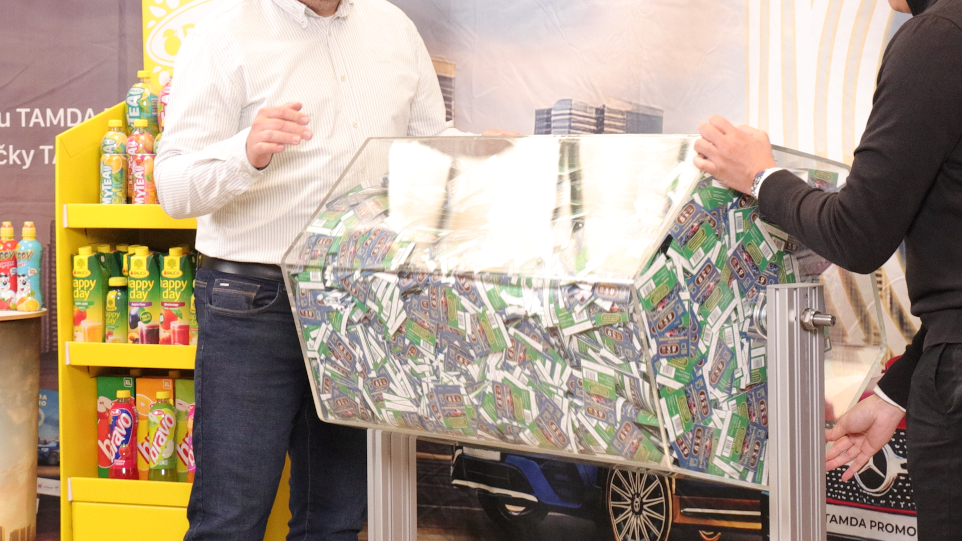 Sequence 19.00_17_05_03.Still008.bmp