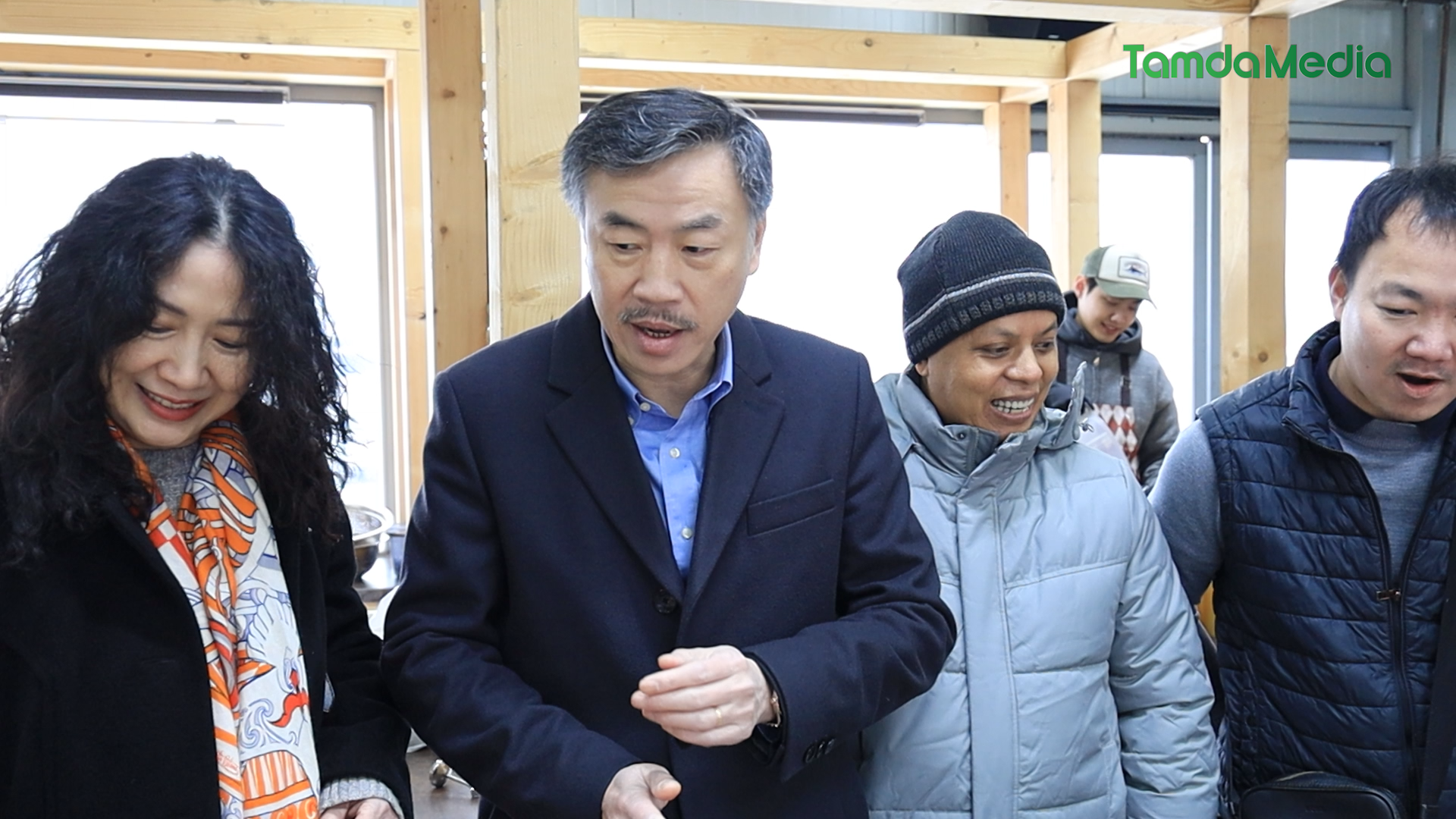 Sequence 20.00_15_36_16.Still016.bmp