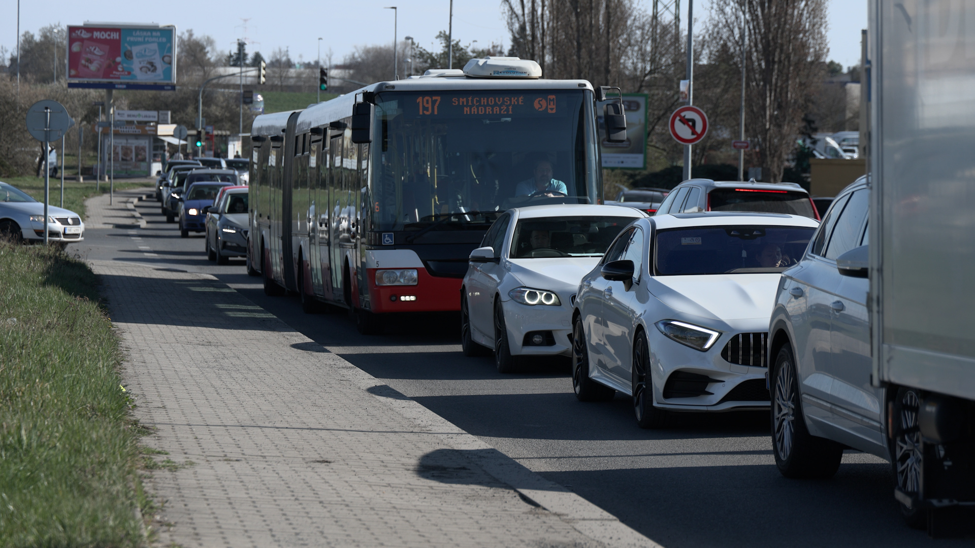 Tắc đường 1.jpg