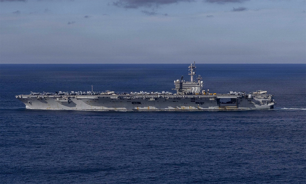 Tàu sân bay USS.webp