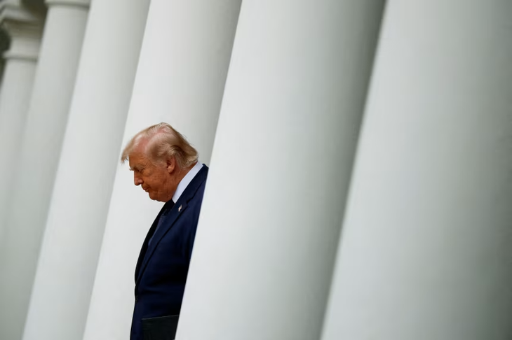 Trump hạ viện.webp