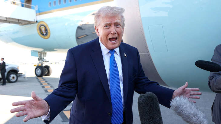Trump phát biểu 2.webp