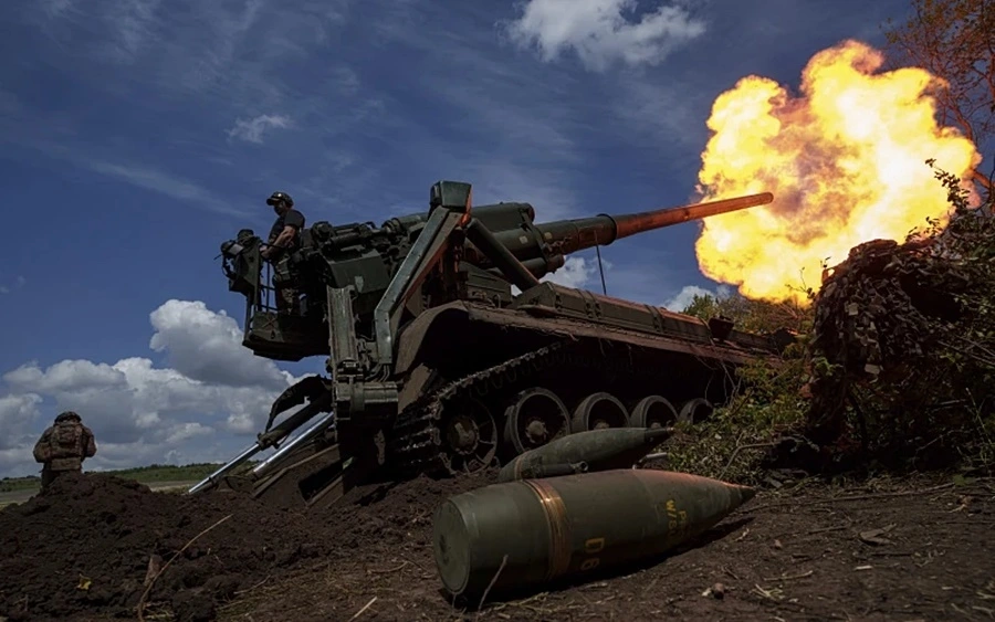 Ukraine na phao, hoa luc Ukraine, dan phao Ukraine o tinh Donetsk -ap.jpg.webp