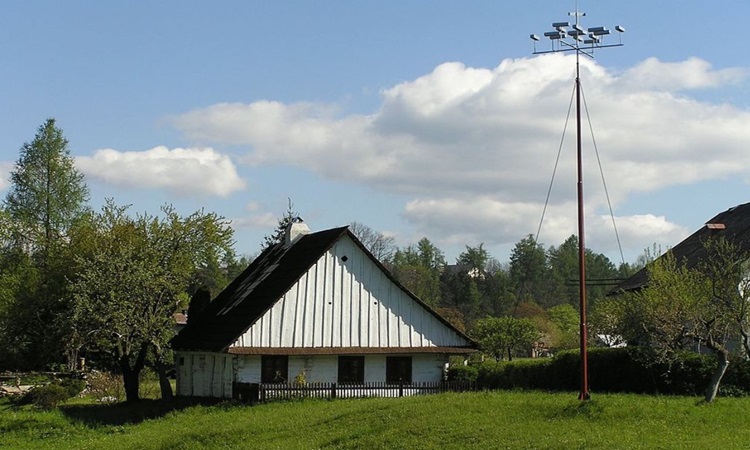 VNE-Light-1880-1722423738.jpg