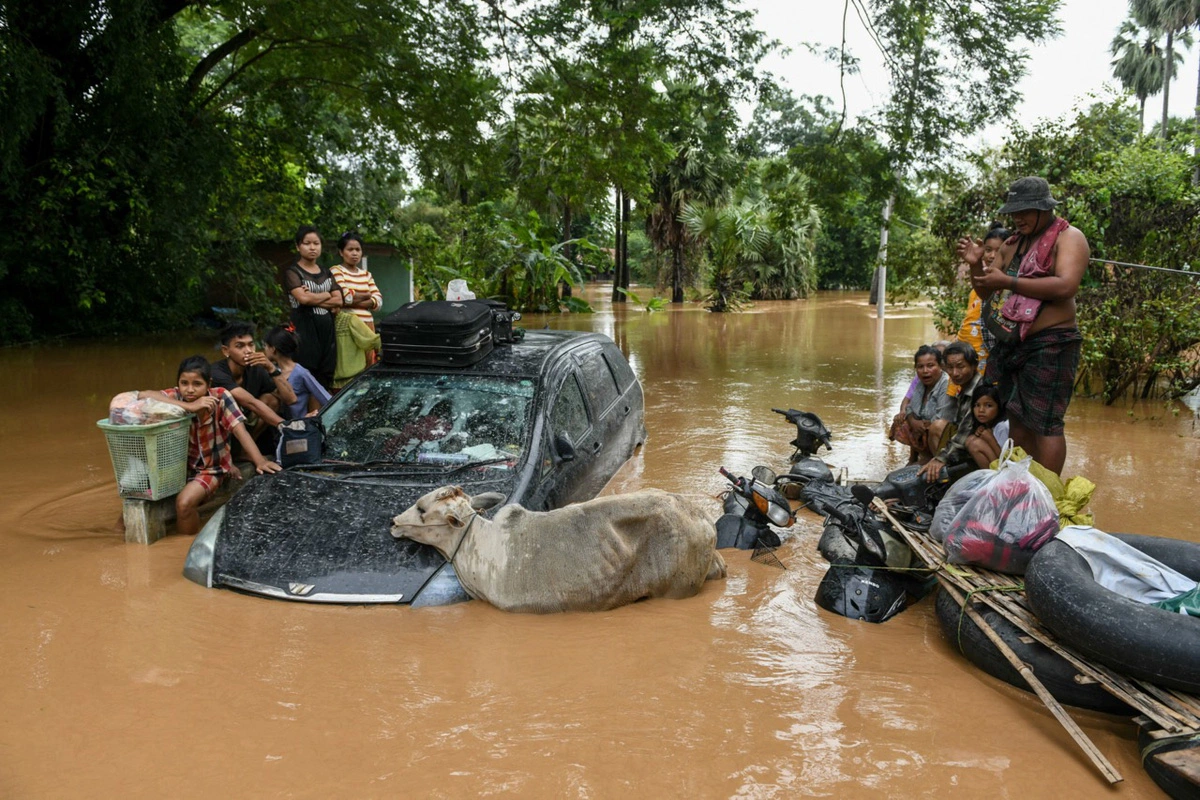 afp2024091436g69uzv2highresmyanmarvietnamthailandlaostyphoonfloodweather-large-17263018357981952821678.webp