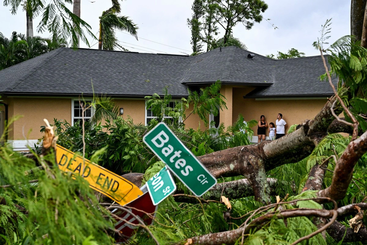afp2024100936jq7mtv3previewtopshotusweatherhurricanemilton-17285683060302038118587 (1).webp
