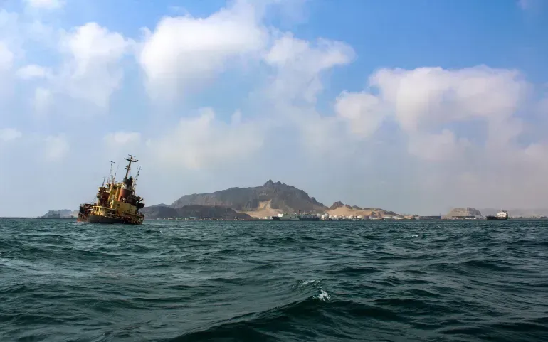 afp--20190926--1kn85r--v1--highres--yemenconflictshipgna-1718111471-75760842725517384192797-86792692194605002159260.webp