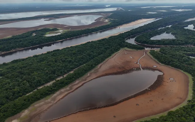afp--20241001--36hu9bd--v1--highres--brazilenvironmentamazondrought-93004843939095340622595-90311579184816952680770.webp