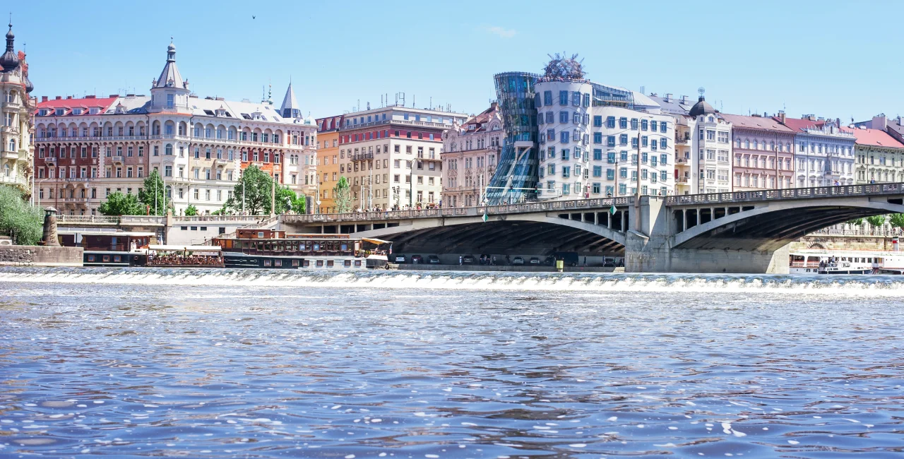 alevtinagorskaya-shutterstockcom-grafi.webp