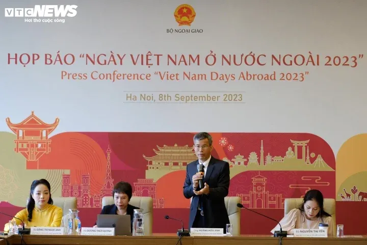 anhhopbaongayvnonuocngoai-11480742.webp