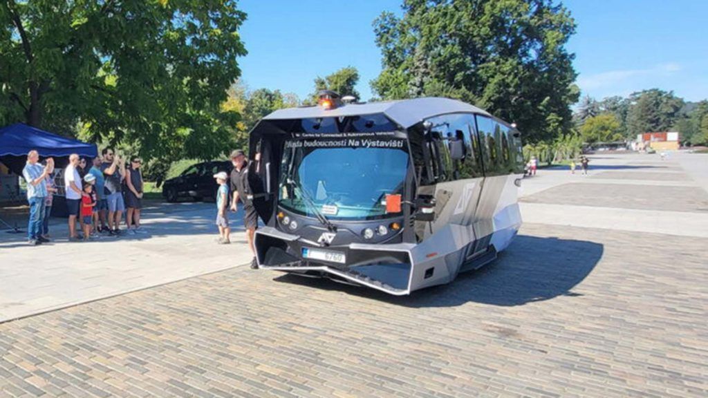 autobusi-aurrigo-auto-shuttle-autonomni-autobus-2023-proauto-05-1024x576.jpg