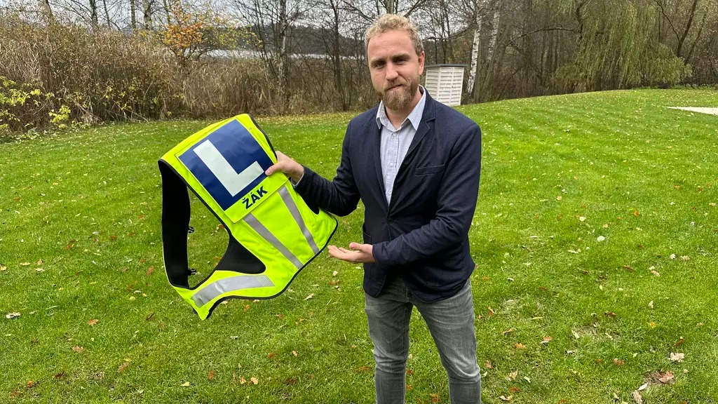 autoskoly-testy-vesty.mpo.jpg