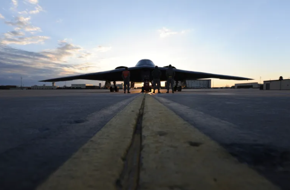 b-2bomber1710-172913755125277431257.webp