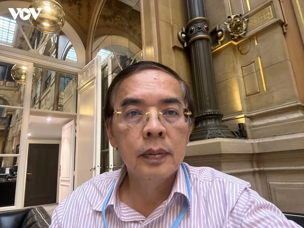 bac-si-vo-toan-trung-truong-khoa-hoi-phuc-chuc-nang-tai-benh-vien-bullion-ky-vong-chuyen-tham-lan-nay-se-mang-lai-nhieu-co-hoi-day-manh-su-hop-tac-quan-he-giua-phap-viet-anh_-anh-tua.webp