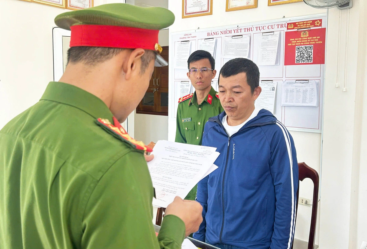 bat-nhan-vien-nha-hang-dung-con-y-te-pha-che-ruou-khien-2-du-khach-ngo-doc-tu-vong-le-trung-2025-02-07-4-17389141441231028822032.webp