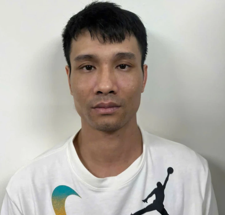bi-can-nguyen-thanh-tung-17560112800661402427521.jpg-2.webp