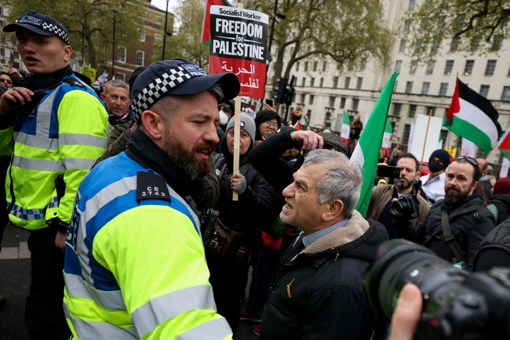 bieu-tinh-palestine-o-london-17142589032821686074057.webp