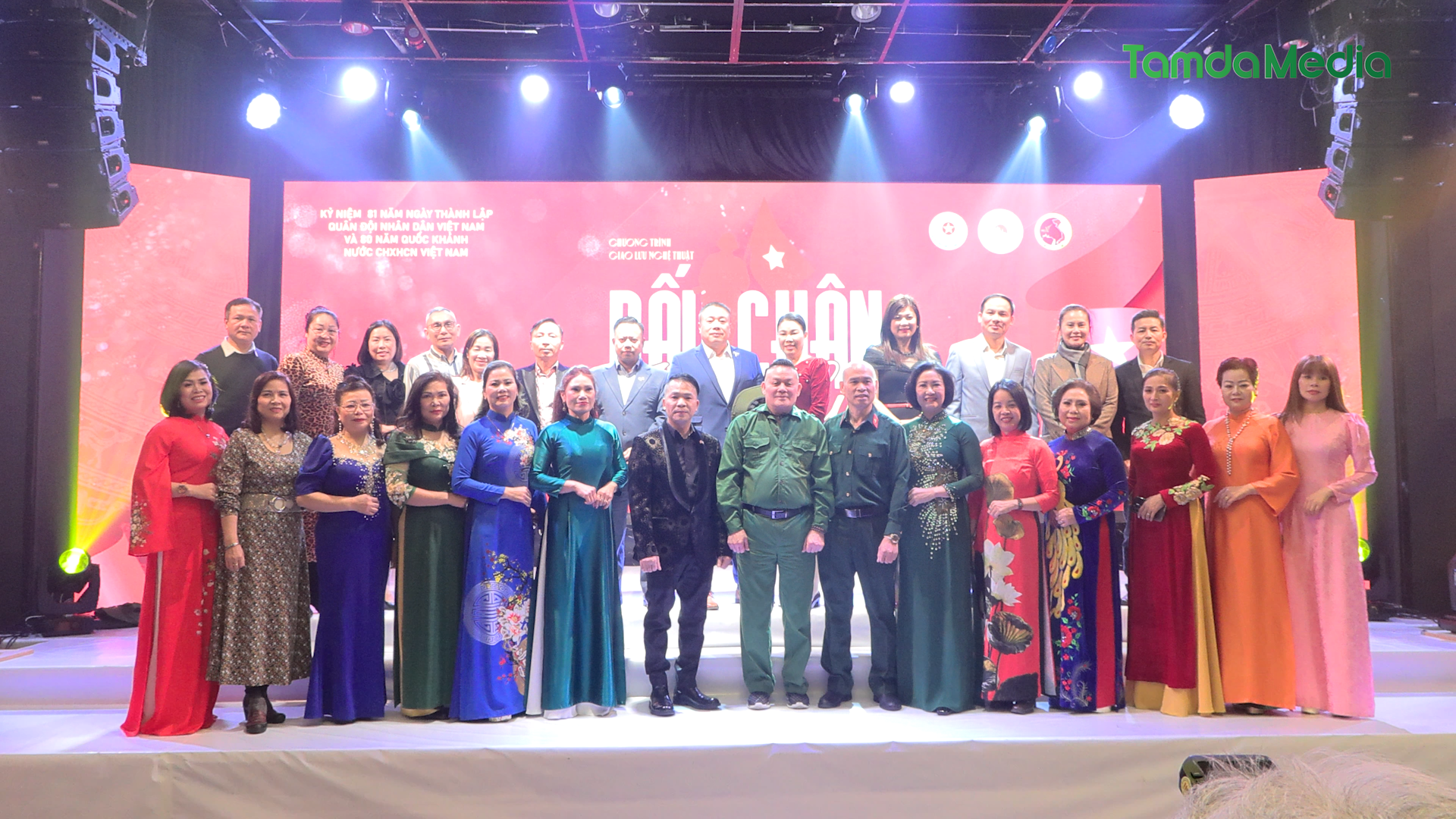 bo doi.00_13_38_12.Still004.bmp