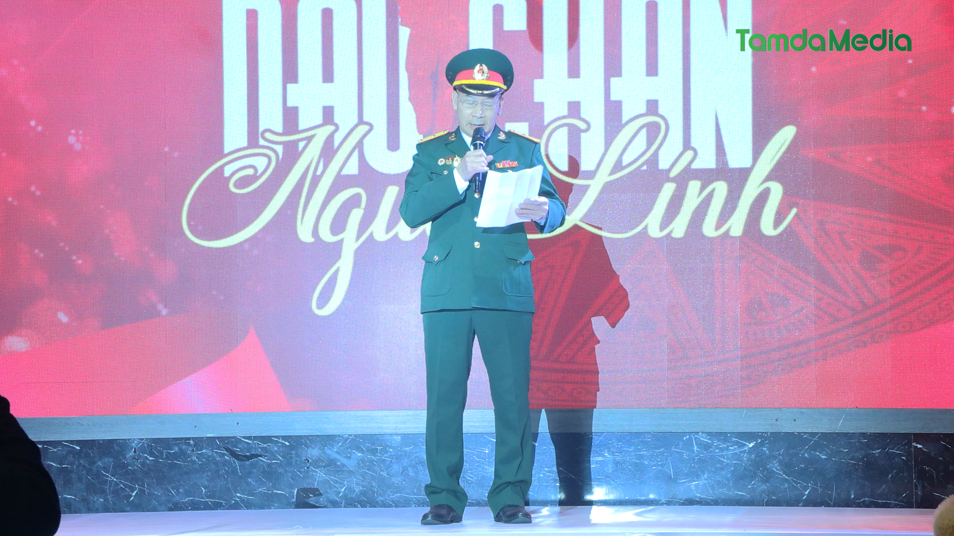 bo doi.00_16_54_20.Still006.bmp