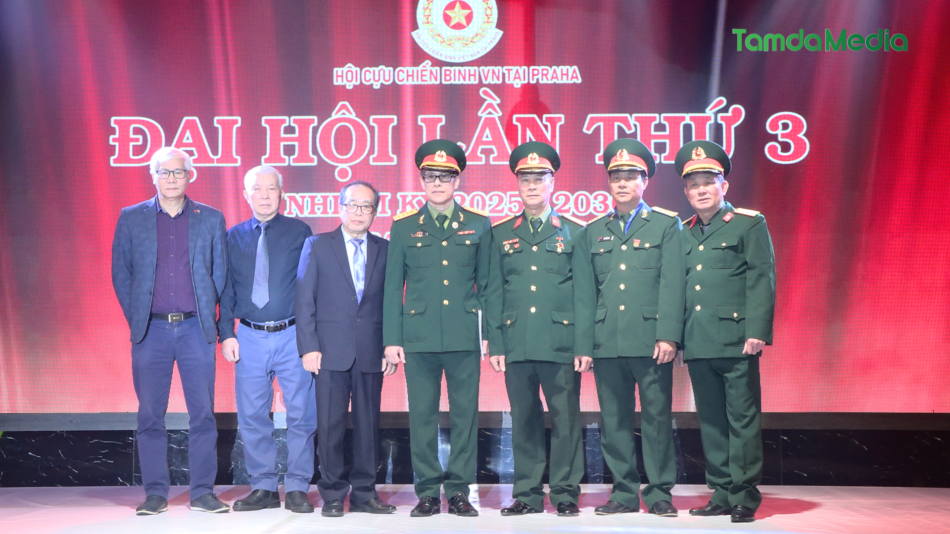 bo doi.00_25_19_07.Still011.bmp