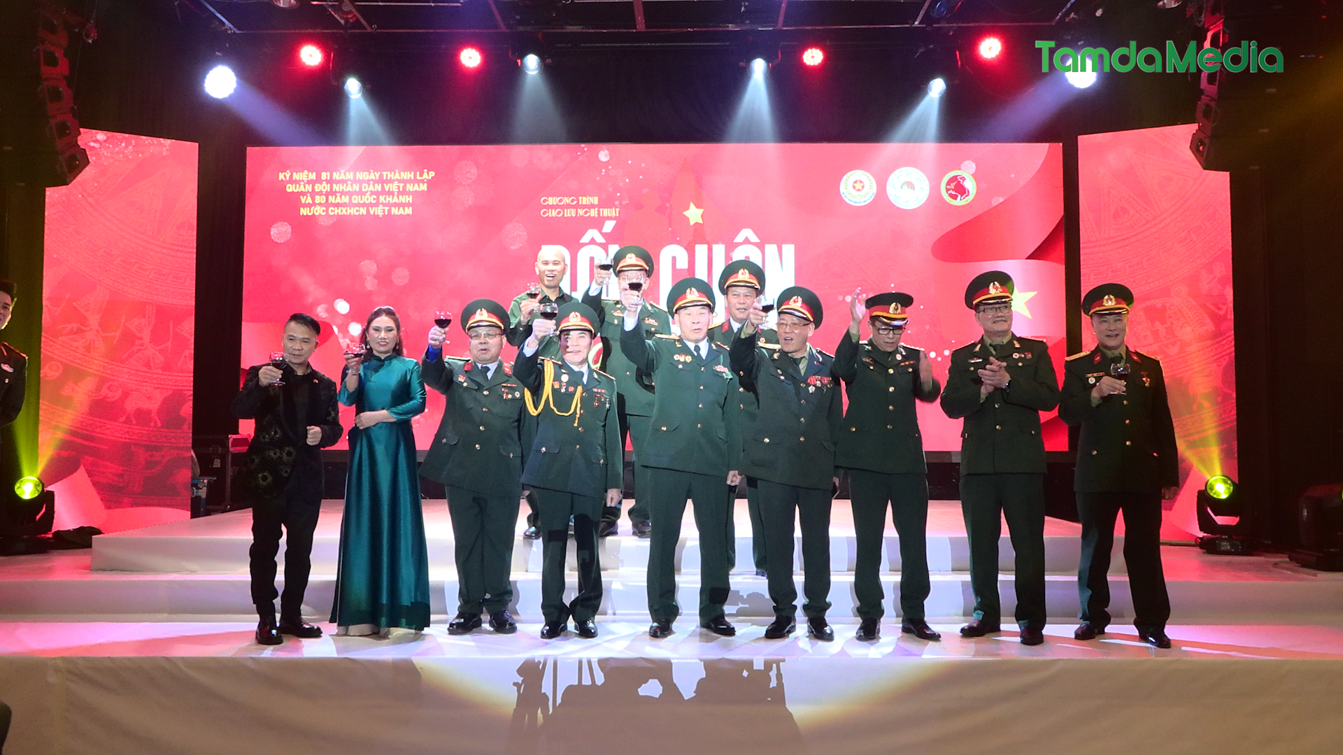 bo doi.00_29_49_12.Still012.bmp