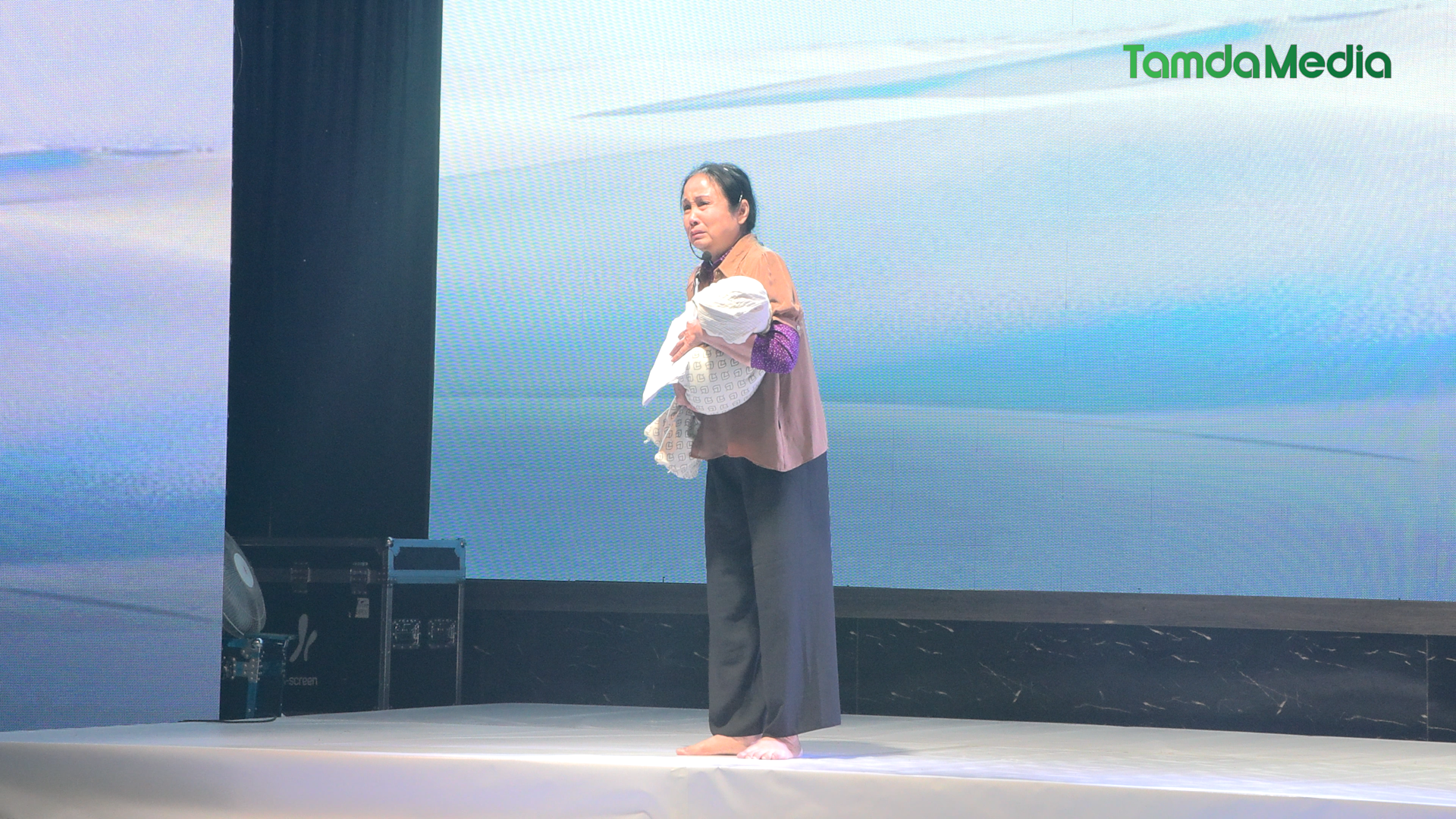 bo doi.00_44_27_20.Still018.bmp