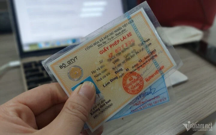 cho-muon-bang-lai-xe-se-bi-thu-hoi-08060545.webp