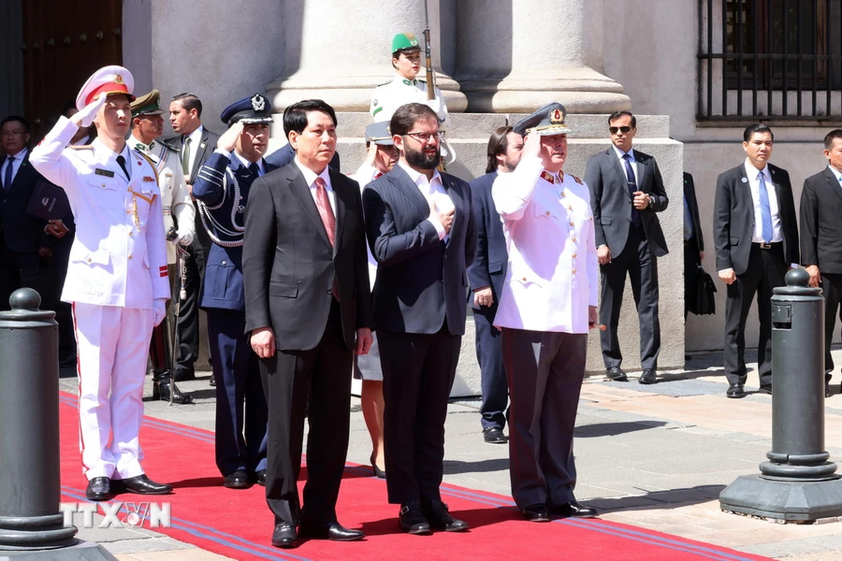 chu-tich-nuoc-le-don-chile-3-17313396383291636909729.webp