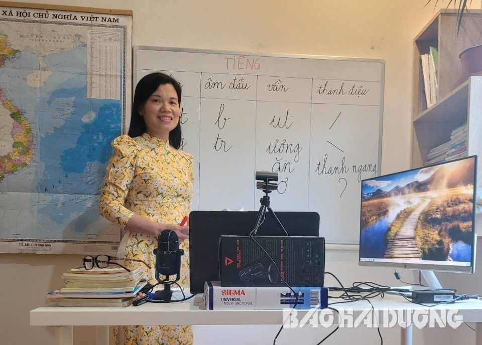 co-giao-nguyen-thi-man-trong-mot-tiet-day-online103d1df5664293373279ae8285b58f67.jpg