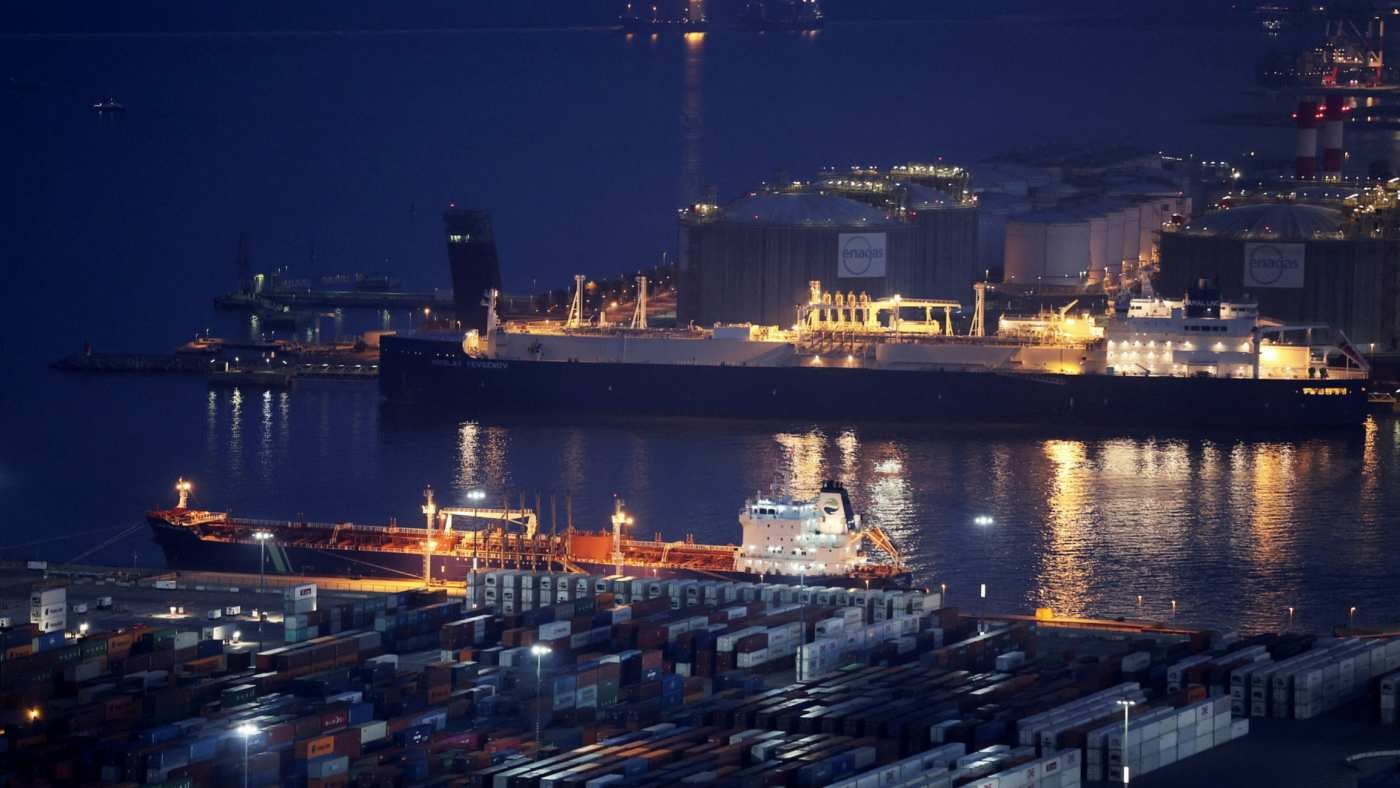 co-quan-eu-canh-bao-khoi-van-can-lng-cua-nga-141725318.jpg