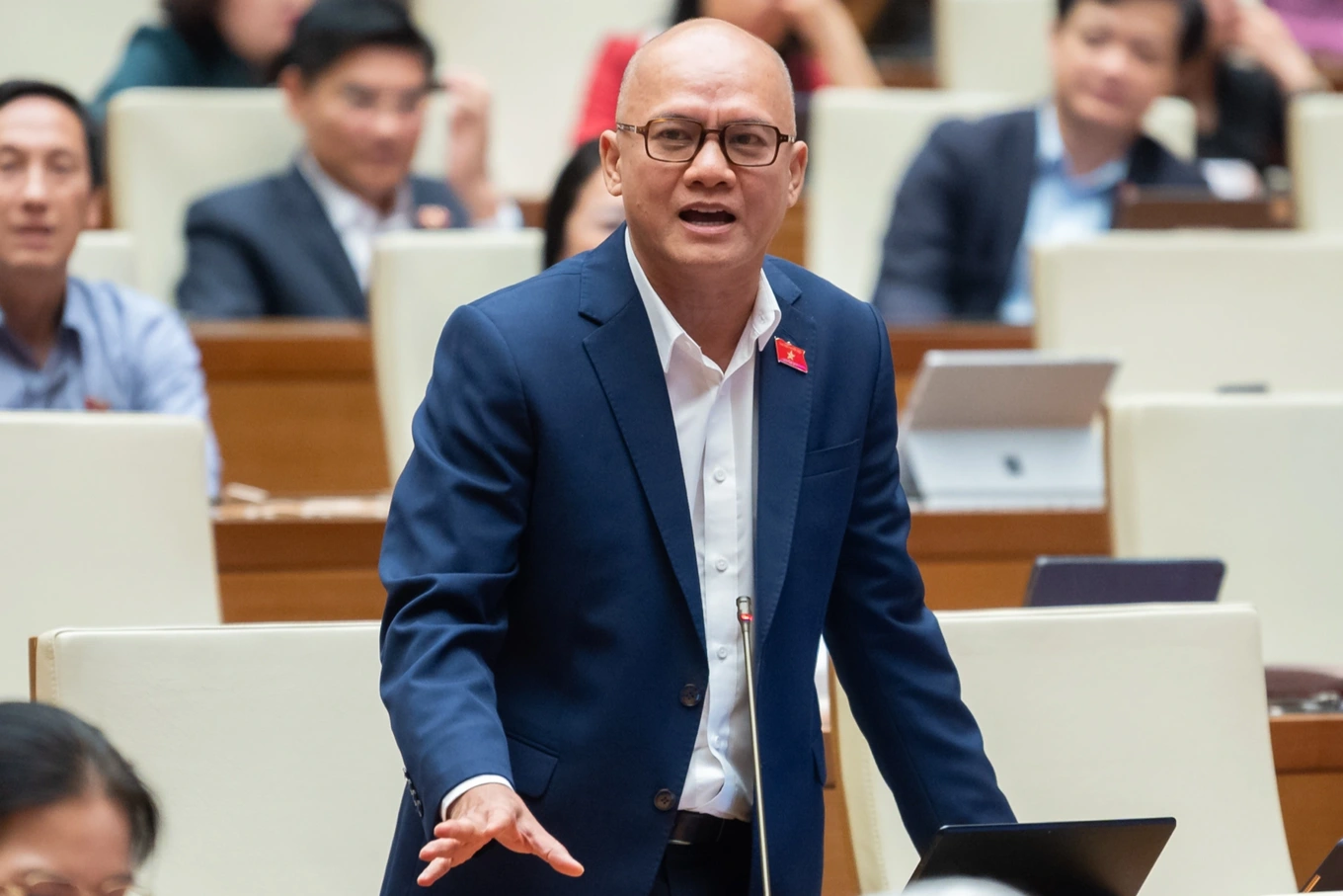 dai-bieu-be-trung-anh-edited-1700817957203.webp