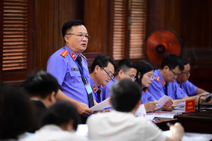 dai-dien-vien-kiem-sat-nhan-dan-tphcm-dang-cong-bo-cao-trang-1786935880521147905948.webp