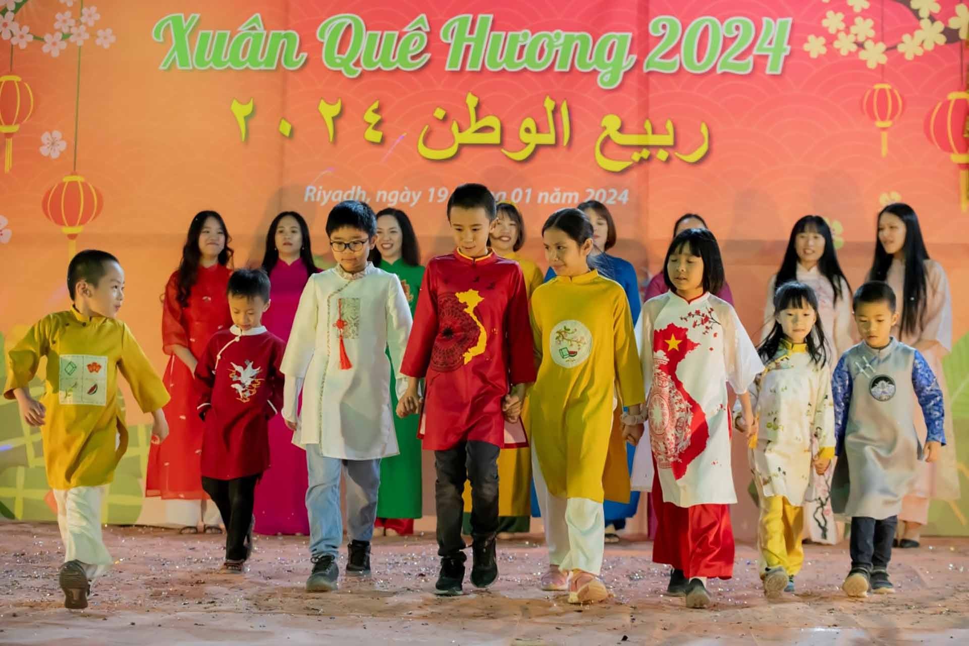 dai-su-quan-viet-nam-tai-saudi-arabia-to-chuc-chuong-trinh-xuan-que-huong-giap-thin-2024-20240123170645.jpg