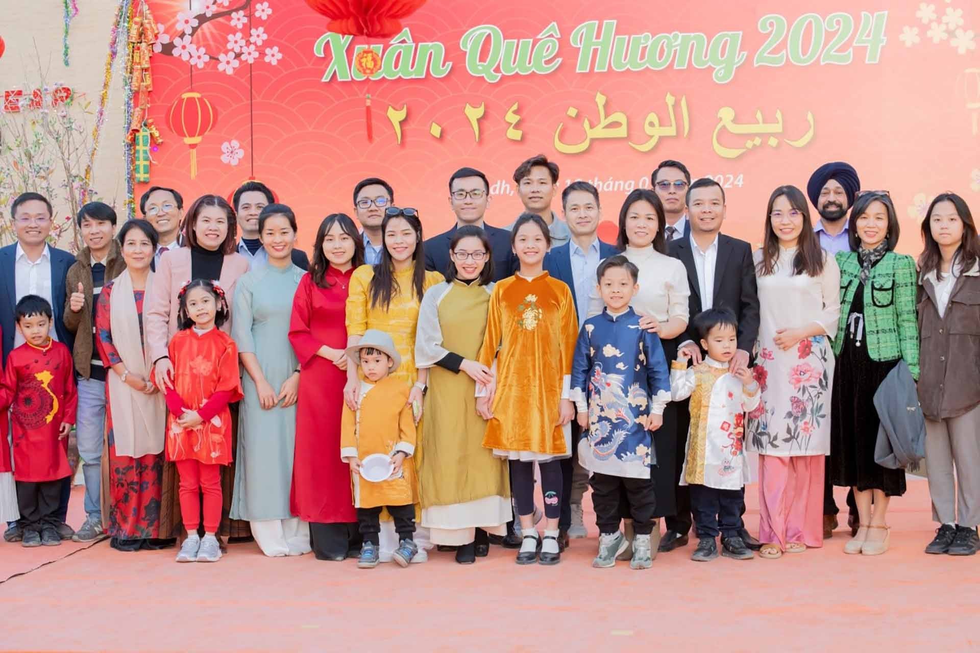 dai-su-quan-viet-nam-tai-saudi-arabia-to-chuc-chuong-trinh-xuan-que-huong-giap-thin-2024-20240123170659.jpg