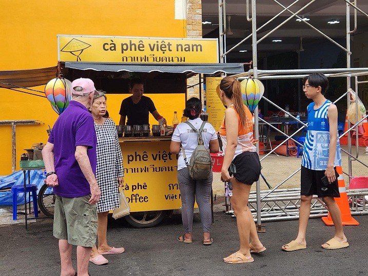 dao-pho-viet-nam-dau-tien-tren-the-gioi-20231214163203.jpg