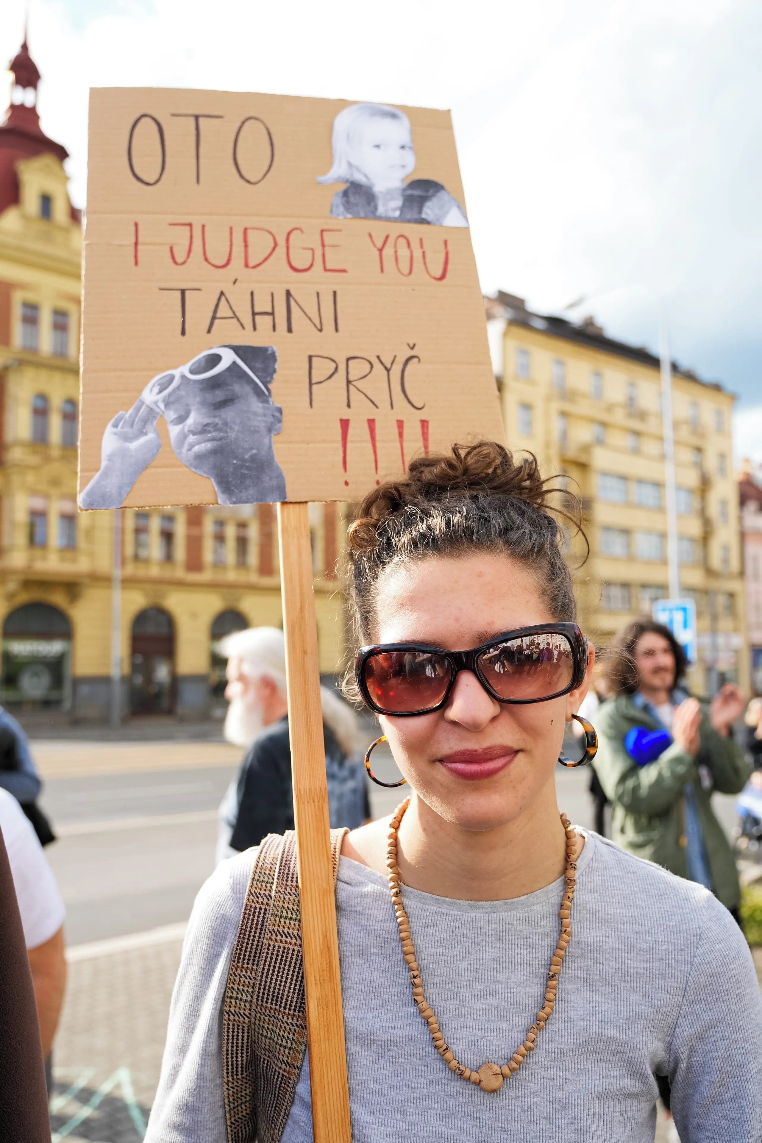 demonstrace-cesko-milion-chvilek (11).webp