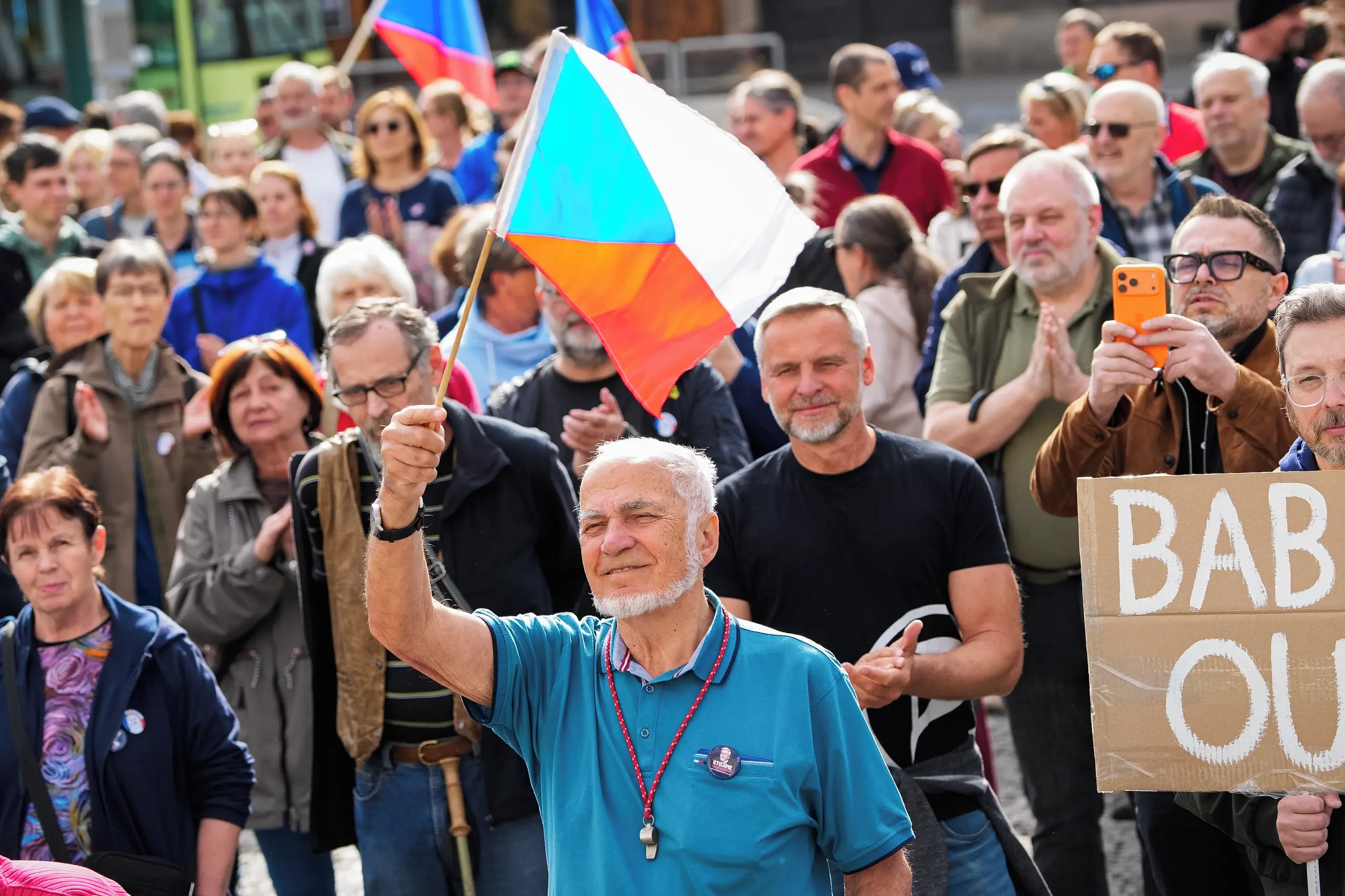 demonstrace-cesko-milion-chvilek (2).webp