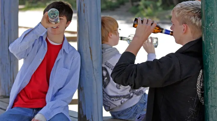 deti-alkohol.webp