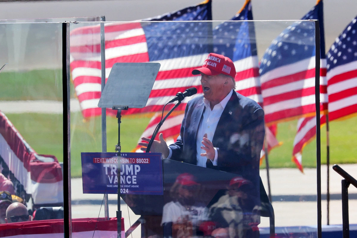donald-trump-van-dong-tranh-cu-17282722964151522734521.jpg.webp